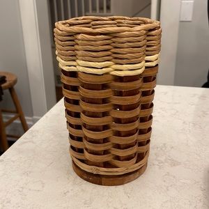 AUTHENTIC Foxcreek Basket Co. Handmade Spinning Holder Home Decor Item